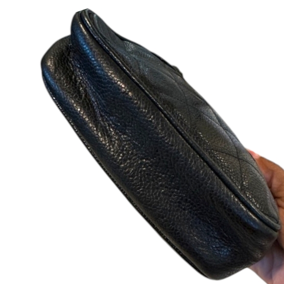 Chanel Crossbody Handbag Caviar Leather - Picture 6 of 16